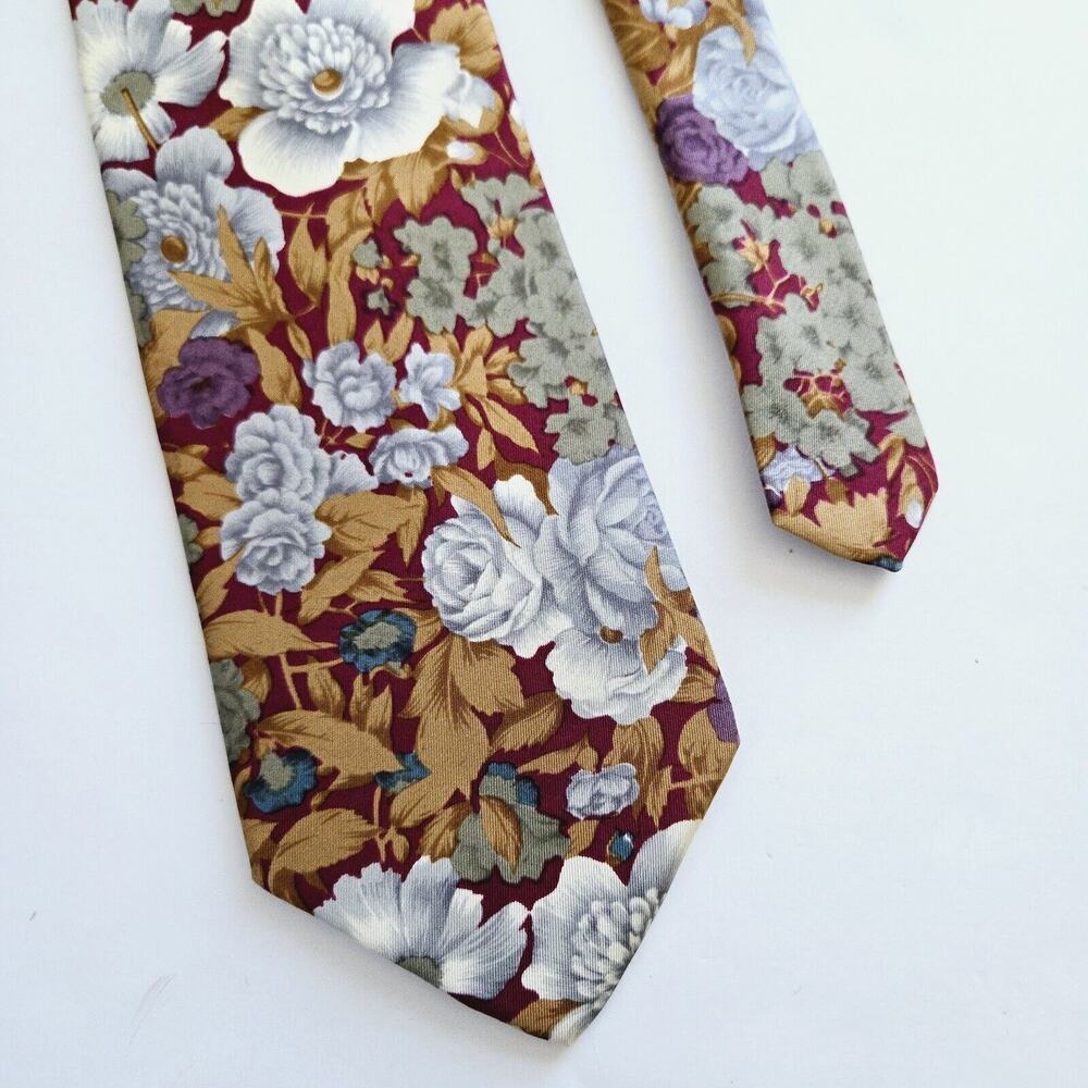 Vintage Lands End Silk Necktie Floral Classic Preppy Office Cocktail Retro USA